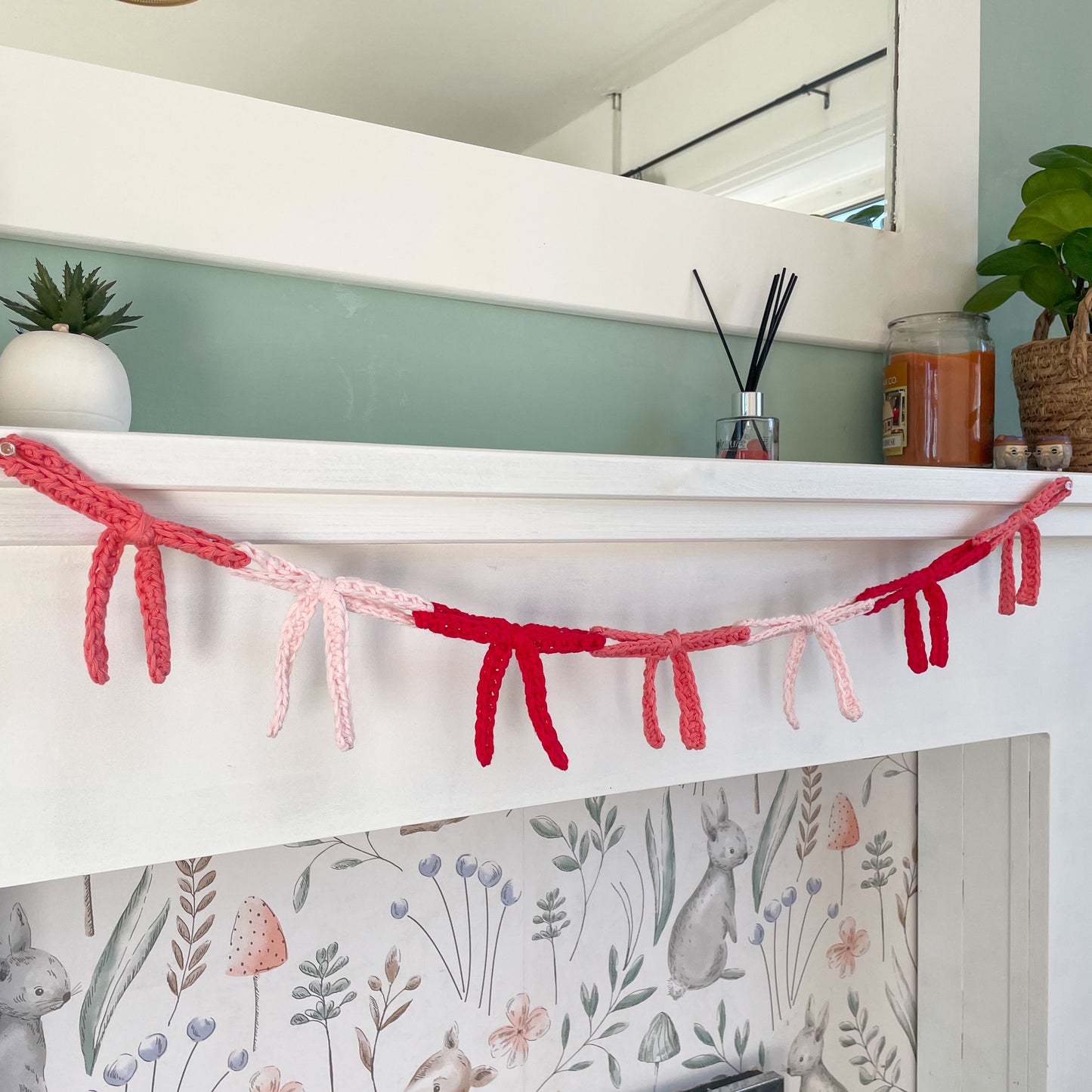 Crochet Valentines Bow Garland