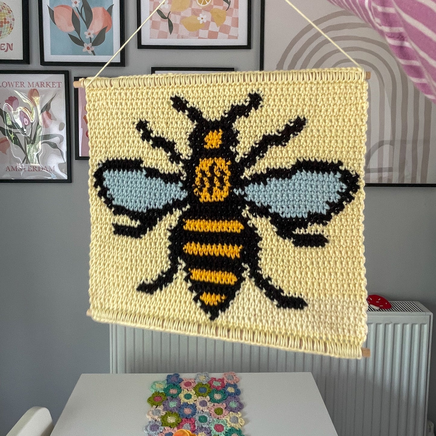 PDF | Crochet Bee Wall Hanging Pattern