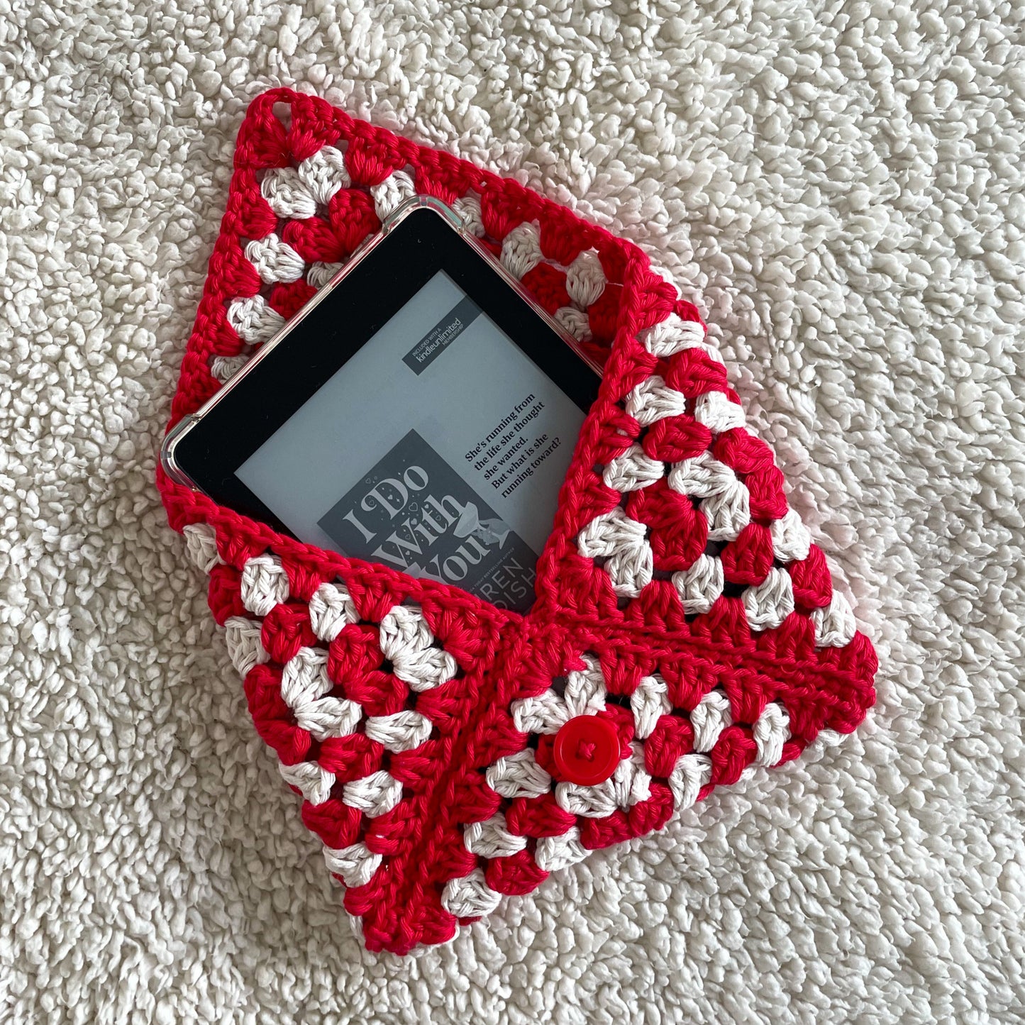 Crochet Kindle Sleeve in Red/White