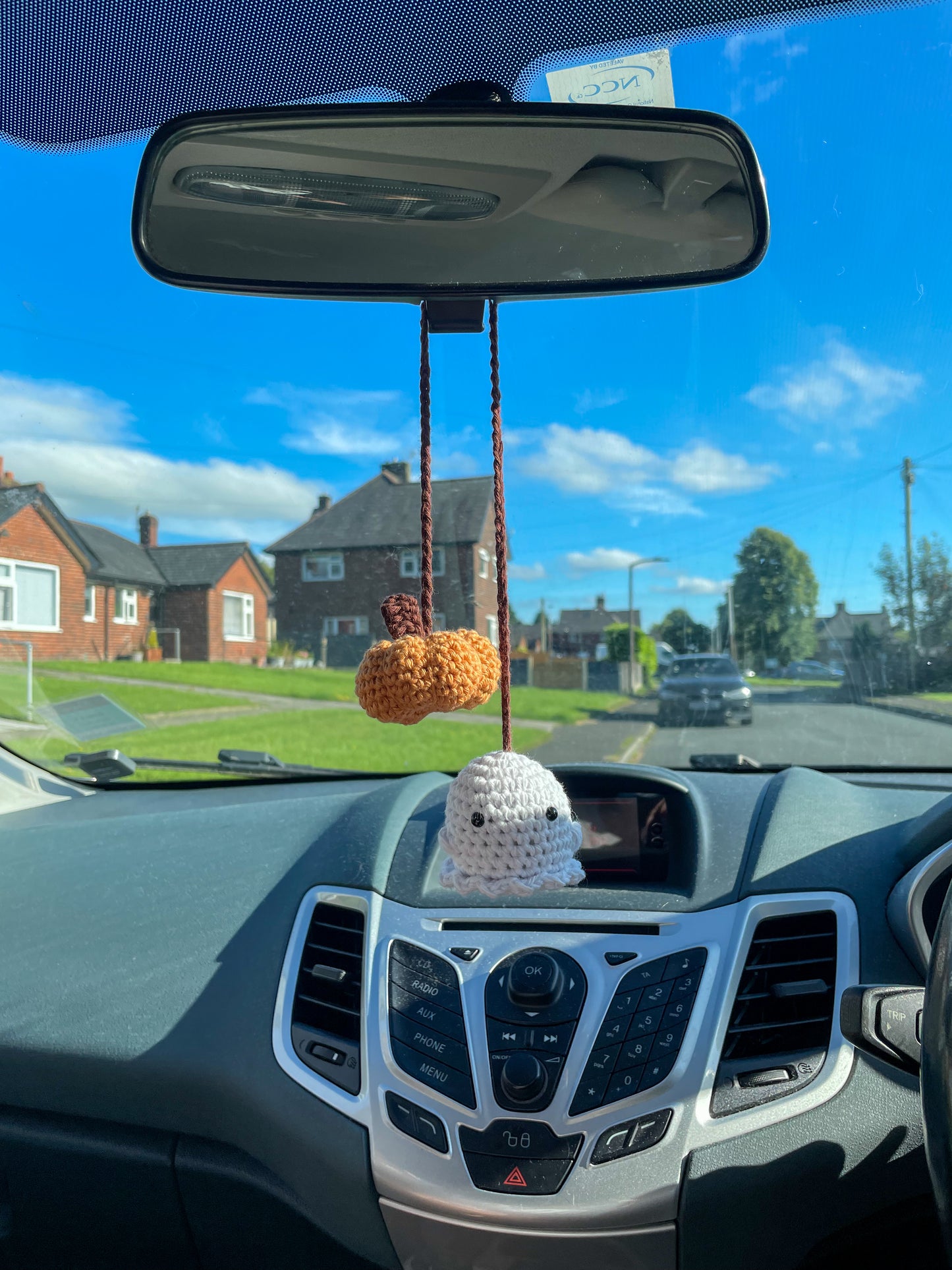 Crochet Double Ghostie/Pumpkin Car Charm | Halloween