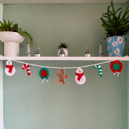 Crochet Christmas Garland