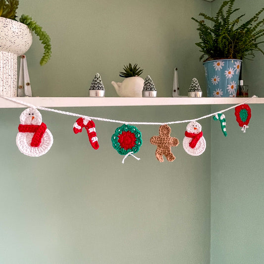 Crochet Christmas Garland