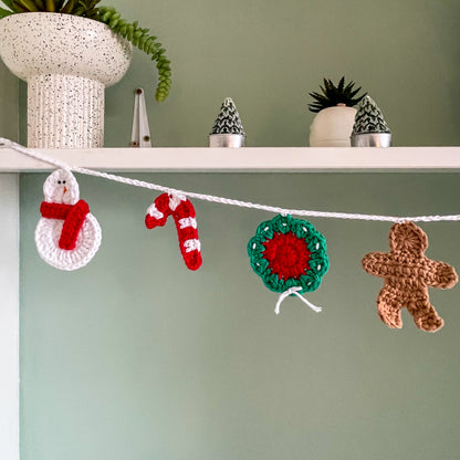 Crochet Christmas Garland