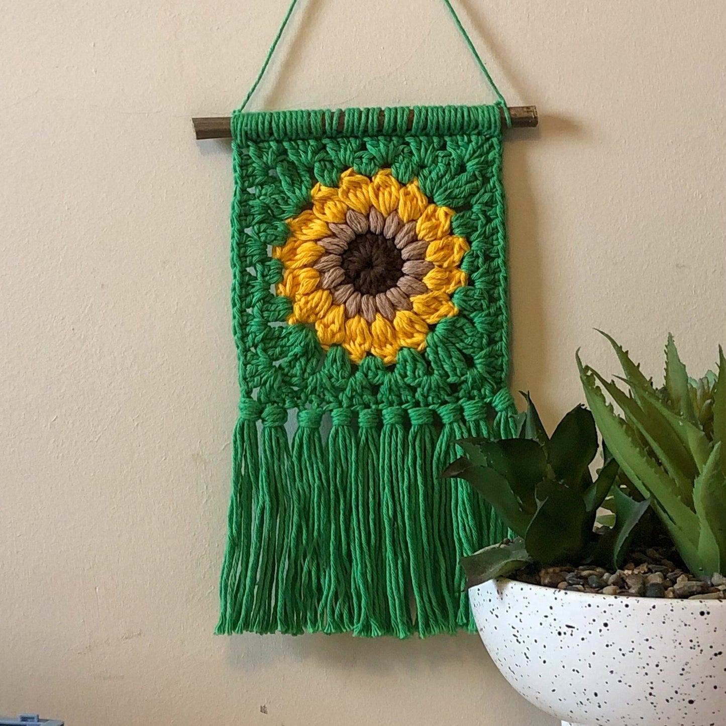 Crochet Sunflower Wall Hanging in Green